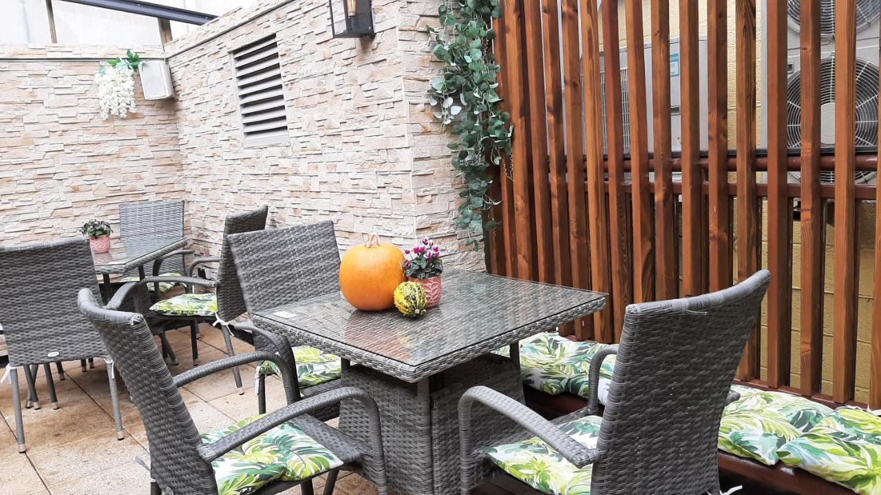 Hotel The 'Rafter'S Gastropub Kilkenny Exterior foto